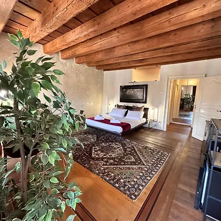 Truly - Delle Erbe Verona