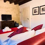 Truly - Delle Erbe Maison d'hôtes 4*